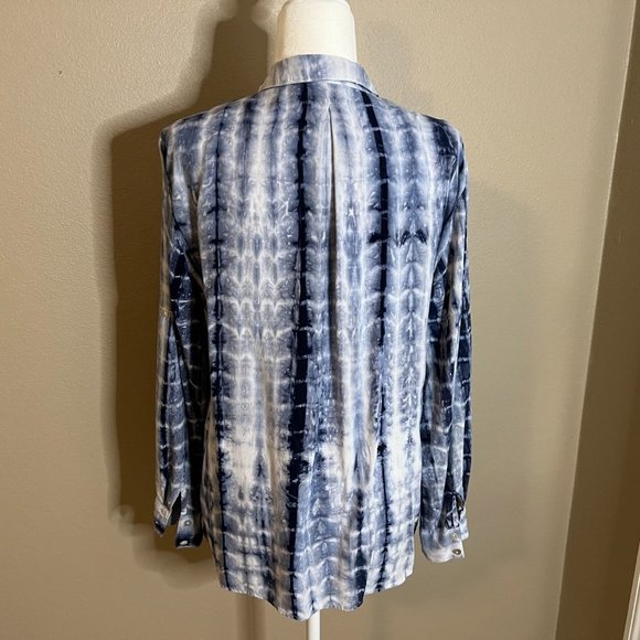Hero’s and Dreamers Tie Die Button-down with Shell Buttons Size Large - Picture 7 of 9